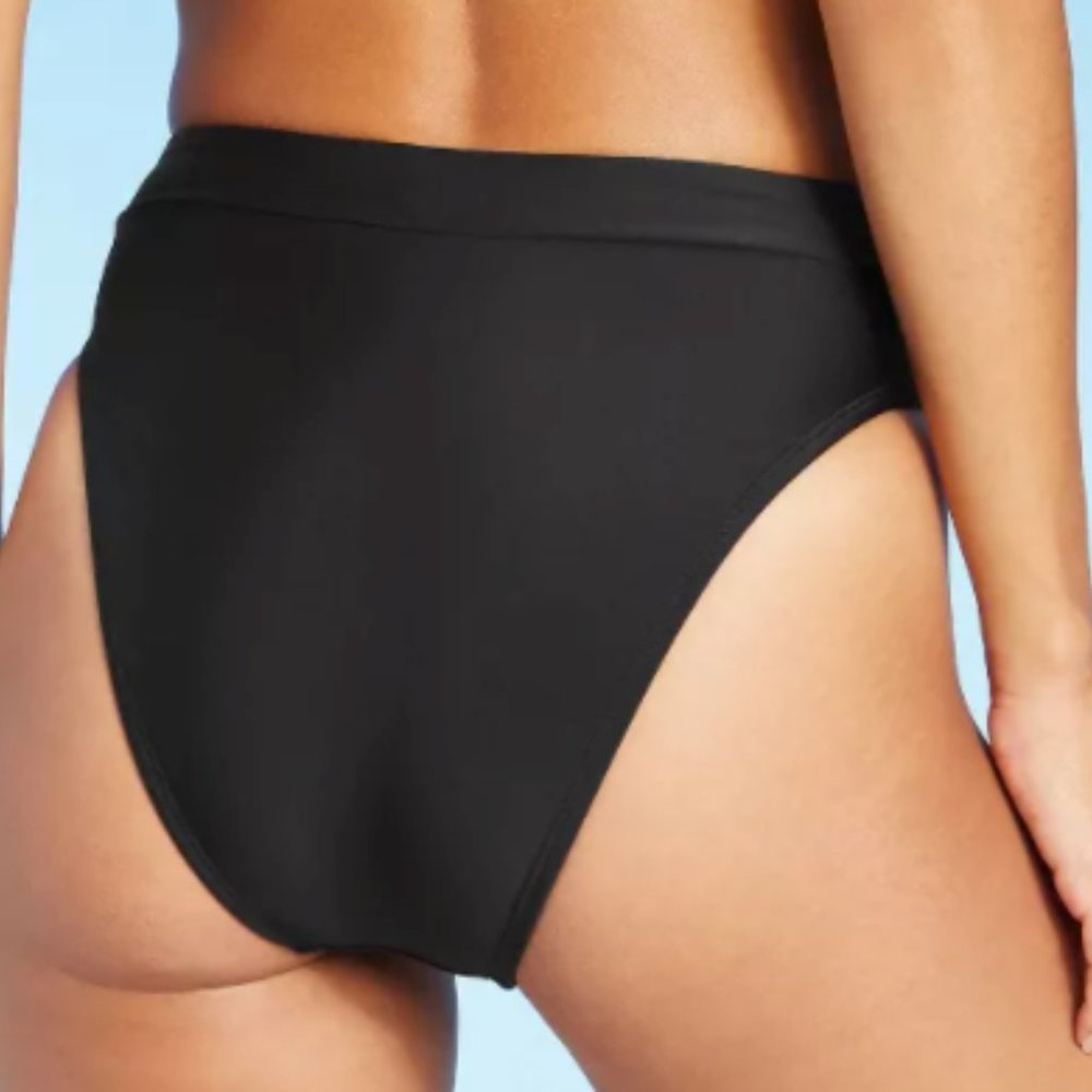 Black Bikini Set Size Large - Picture 5 of 7